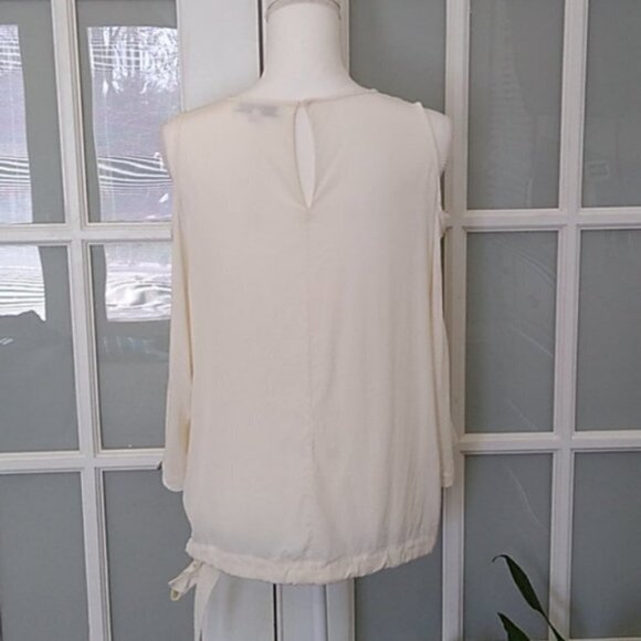Like New Ivory Tibi Silk Cold Shoulder Top - Picture 7 of 15